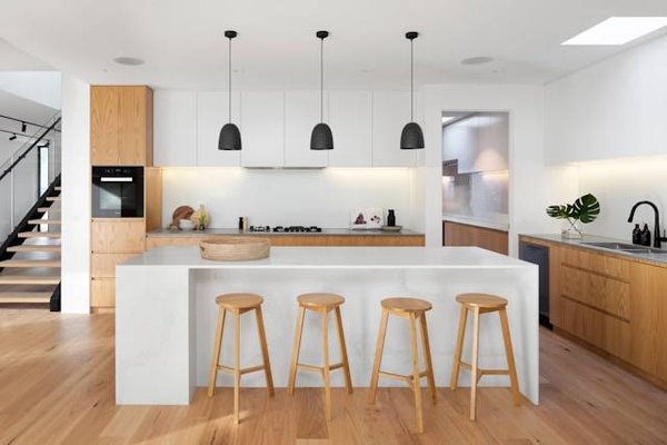 Prix immobilier à Évian : tendances et prédictions